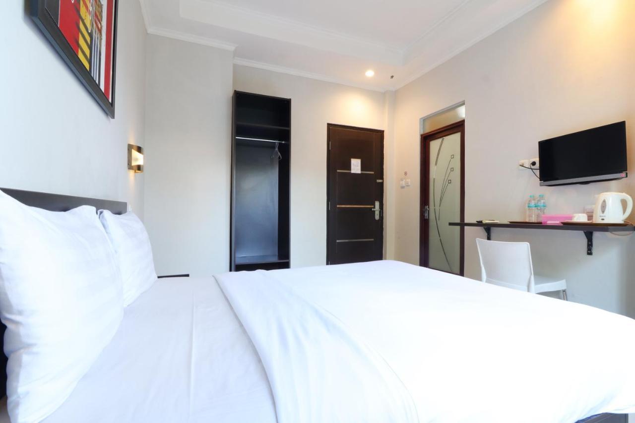 Urbanview Hotel Grand Malabar Bandung Esterno foto