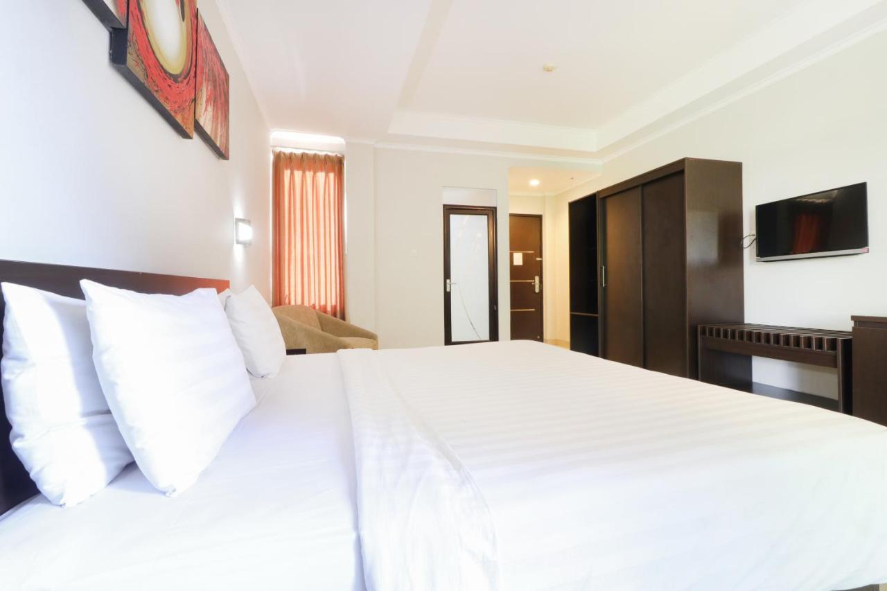 Urbanview Hotel Grand Malabar Bandung Esterno foto