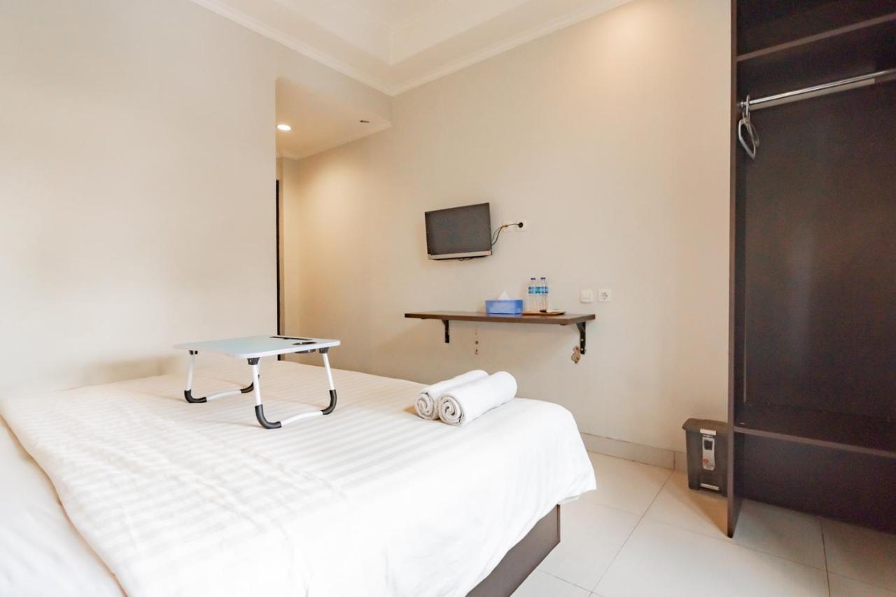 Urbanview Hotel Grand Malabar Bandung Esterno foto