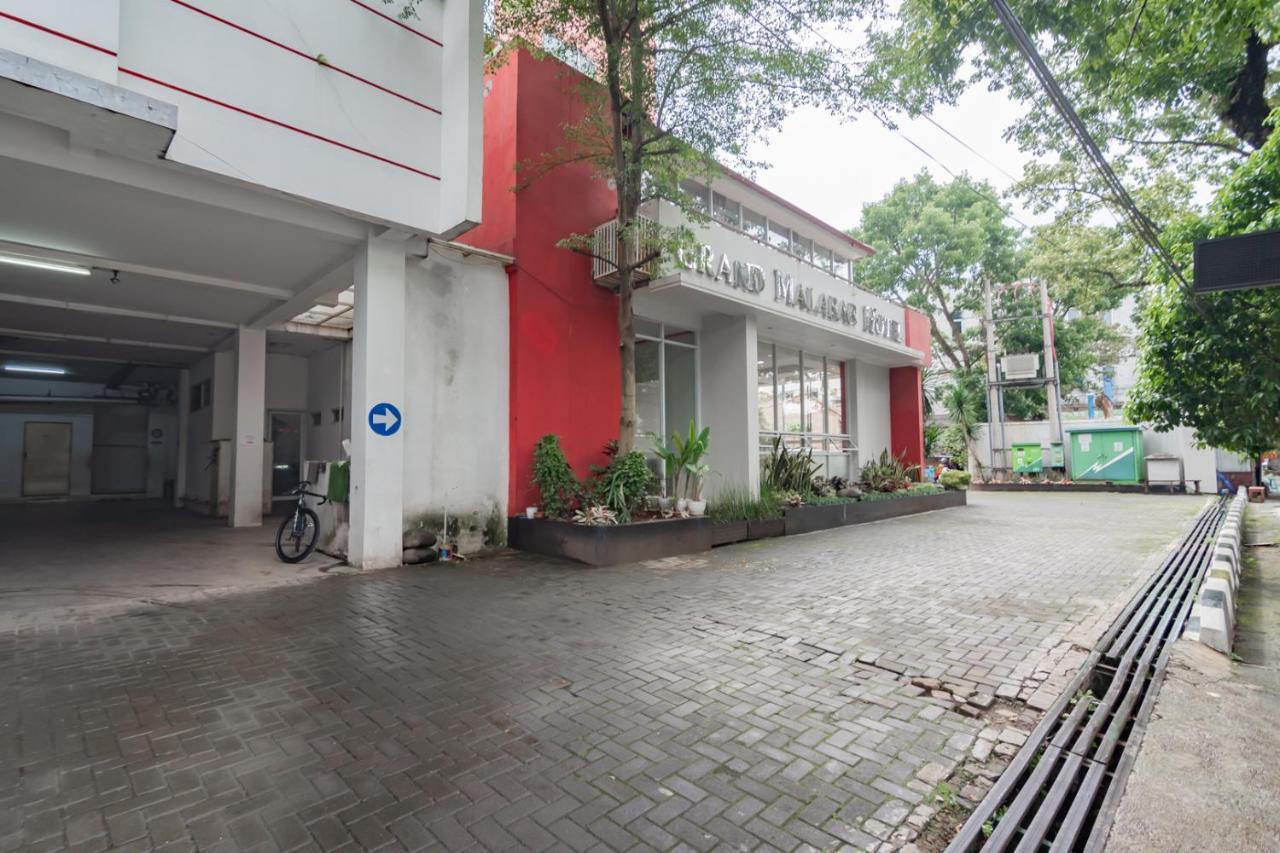 Urbanview Hotel Grand Malabar Bandung Esterno foto