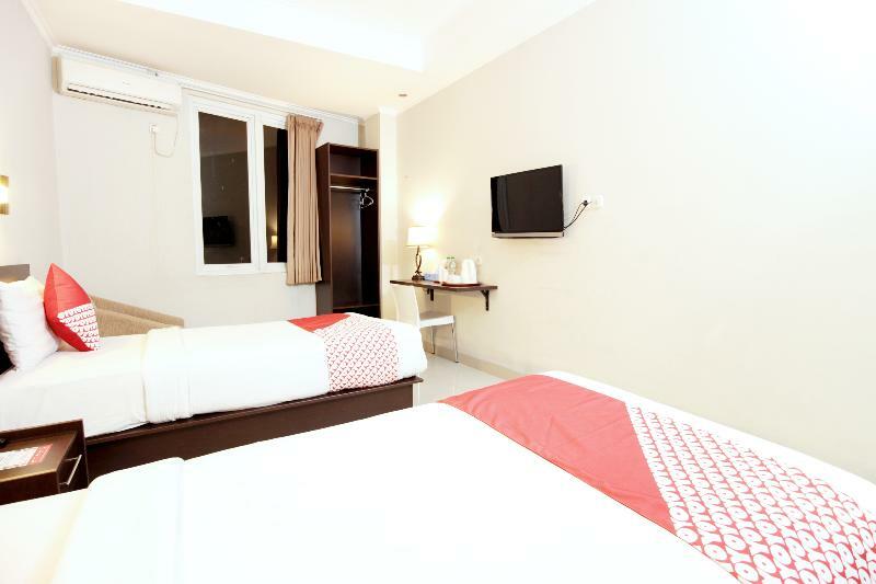 Urbanview Hotel Grand Malabar Bandung Esterno foto