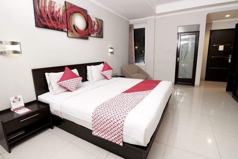 Urbanview Hotel Grand Malabar Bandung Esterno foto
